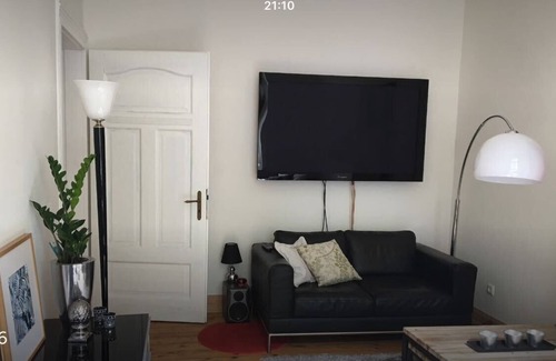 Neustadt-Sued Apartment | Südstadtperle in the center of the essence of Cologne's Südstadt.