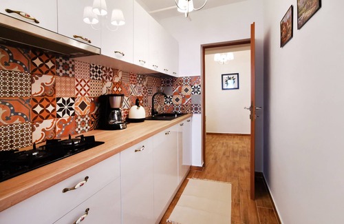 Sector 4 Apartment | Sudului 106 by MRG Apartments