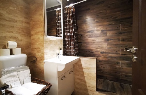Sector 4 Apartment | Sudului 810 by MRG Apartments