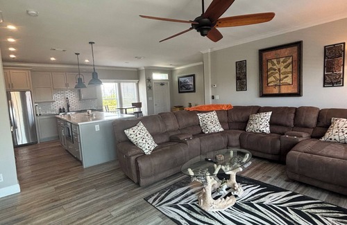Sugarloaf Key House | Sugarloaf Key - Beautiful 3-bedroom house on a canal with a boat lift!