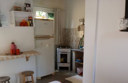 Lazaro House | Suite with 02 bedrooms, bathroom and kitchen, domestic utensils