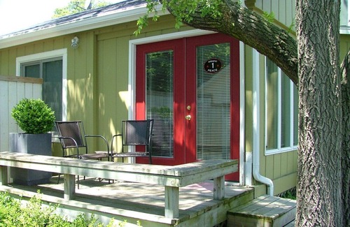 Saugatuck Apartment | Suite #1 (of 2) at Amazwi Gallery in Historic District with Water and Park Views