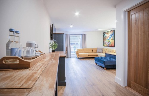 Pen-y-cae Apartment | Suite 14 - Sleeping Giant Hotel - Pen Y Cae Inn