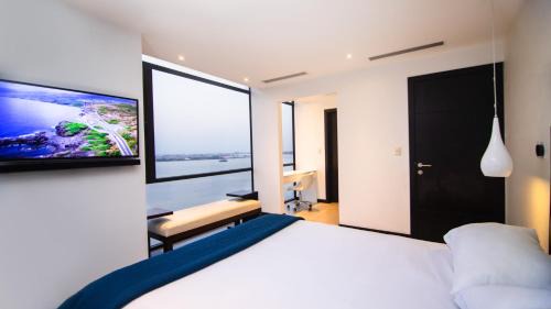 Puerto Santa Ana Apartment | Suite 1403 Bellini 1, Puerto Santa Ana, Guayaquil