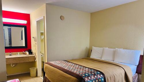 Gore Hotel | Suite 16 Motel