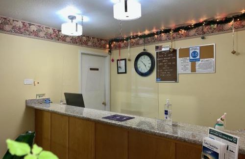 Gore Hotel | Suite 16 Motel