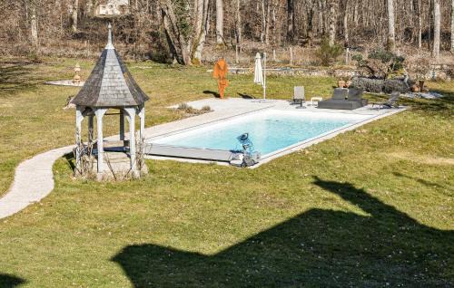 Gien House | Suite Acacias Avec Piscine