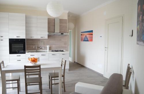 Fondachello Apartment | Suite Alba - charme e relax con luce del mattino