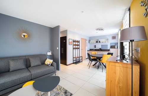 Saint-Jean Apartment | Suite Arago: Modern Comfort in the Heart of Everything