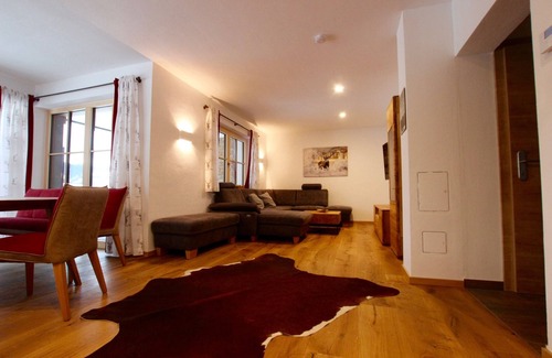 Russbach am Pass Gschuett Apartment | Suite BE in the Dachstein Chalet- Dachstein West ski region