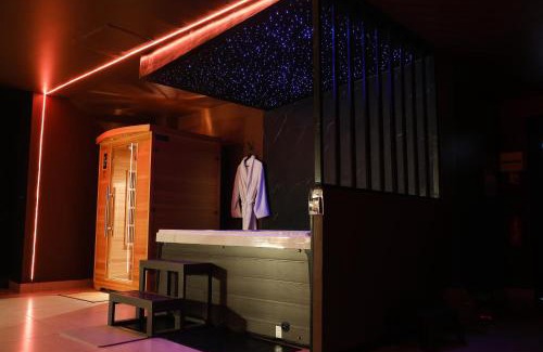 Arnouville Apartment | Suite d exception avec spa privatif