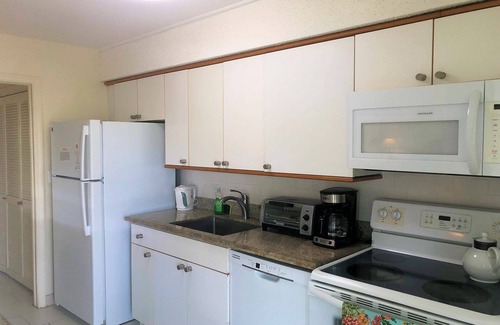 Estate Golden Rock Condo | Suite Dreams at Colony Cove - 2 bed/2 bath seaside condo- beach and pool.