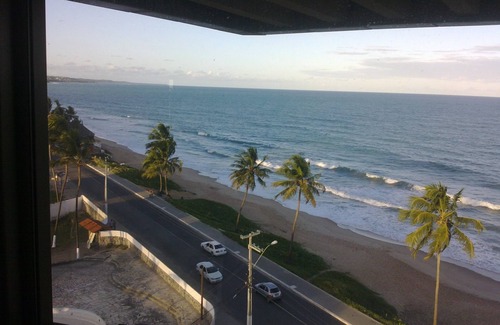 Jatiuca House | Suite facing the sea, on the top floor of the Ritz Suites Home Service Hotel.