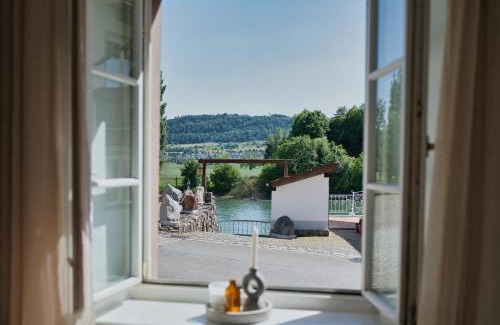 Kadelburg Apartment | Suite Kelnhof Patio - Cozy Riverside Apartment