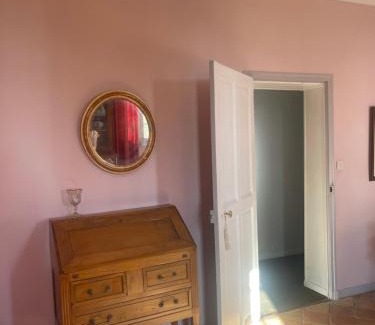 Aix-en-Provence Bed & Breakfast | Suite le Quervalat dans magnifique bastide 18eme