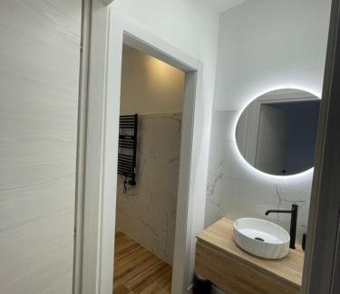 Magenta Apartment | Suite Leonardo
