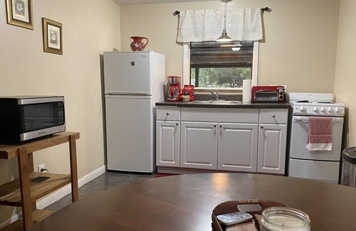 Willis Cabin | Suite located on a beautiful 26 acre property
