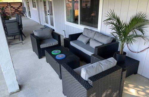 Picnic Point-North Lynnwood House | Suite on the Lake with Watercraft and fun