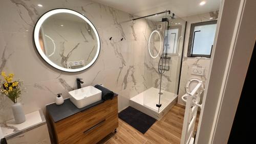 La Celle-sous-Gouzon House | Suite parentale Parking Privée