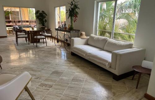 Playa Bibijagua House | Suite, pool and beach