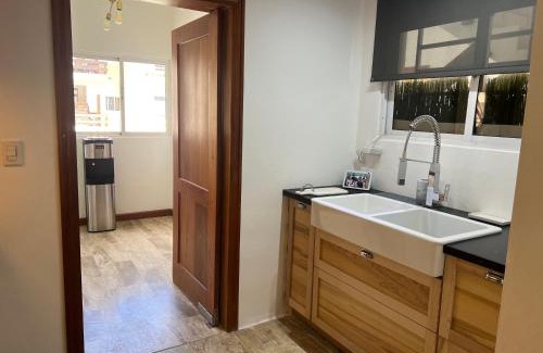 Playa Bibijagua House | Suite, pool and beach