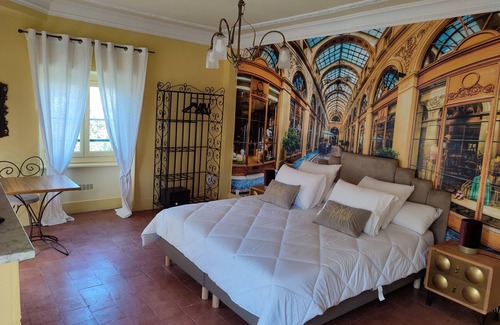 Centre Ville d'Ales Bed & Breakfast | Suite Romantique Balneo