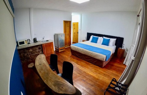 Puerto Baquerizo Moreno Apartment | Suite Tierra, Reconnect with your roots
