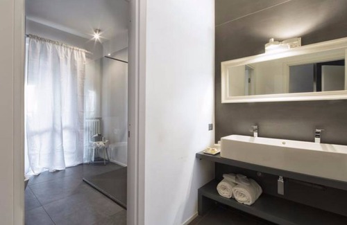 Voghera Apartment | Suite Vogue Visconti