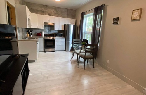 Rouyn-Noranda Apartment | Suite with closed bedroom and sofa bed near Plage Kiwanis (Le Convivial)