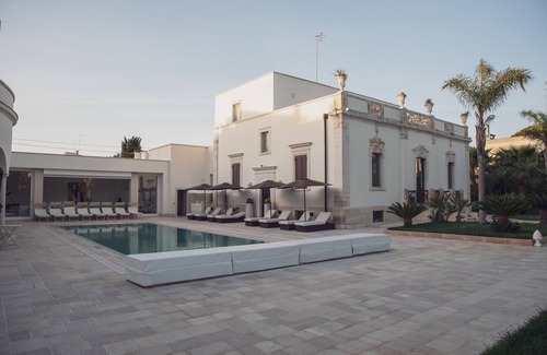 Conversano Villa | Suite with hot tub and steam room