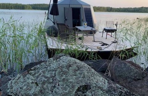 Jokkmokk Municipality Cabin | Suite with lake view for 2 guests Peace & Quiet Hotel in Jokkmokk Sweden
