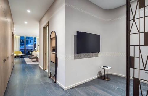 Brickell Hotel | Suites at SLS Lux Brickell managed by CE