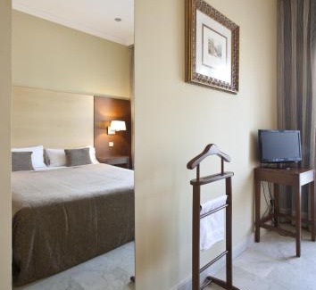 Castellana Hotel | Suites Barrio de Salamanca