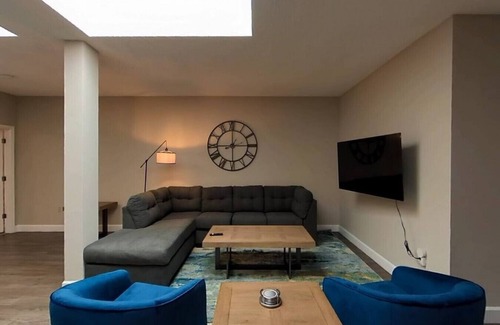 East Lawrence Apartment | Suites on Mass - 911 Massachusetts suite C2