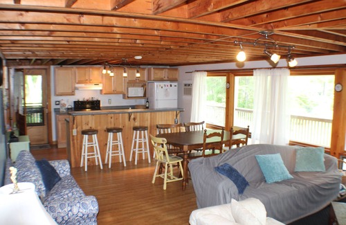 Wakefield Cottage | Summer and Early Fall Lakeside Cottage Rental