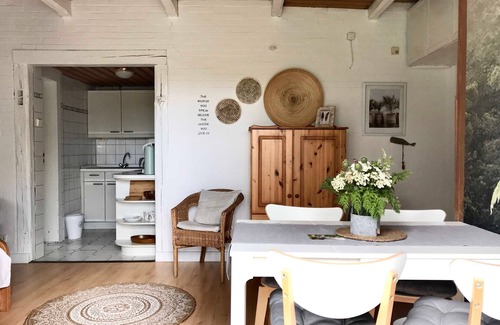 Dorphof Apartment | Summer apartment - Reetdachkate Dörphof Schuby, Baltic Sea