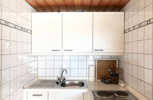 Dorphof Apartment | Summer apartment - Reetdachkate Dörphof Schuby, Baltic Sea