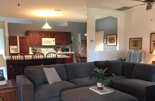 New Smyrna Beach House | SUMMER BEACH DEALS SUGARMILL CC SHORT RIDE TO THE BEACH AND ALL.