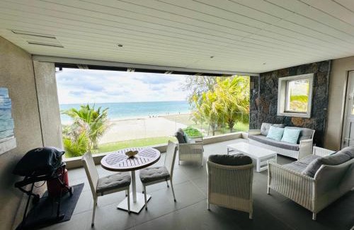 Pointe D'esny Apartment | Summer Breeze Beachfront Luxury Apartment Pointe d'Esny