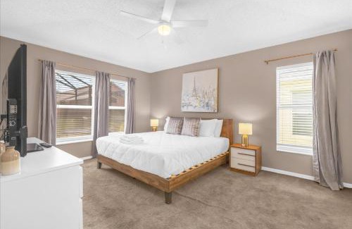 Kissimmee House | Summer Getaway - 5-Bedroom Home with Private Pool!