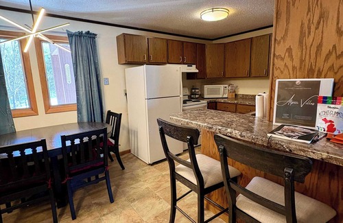 Bessemer Villa | Summer Hangout I Alpen Villas at Powderhorn Mountain