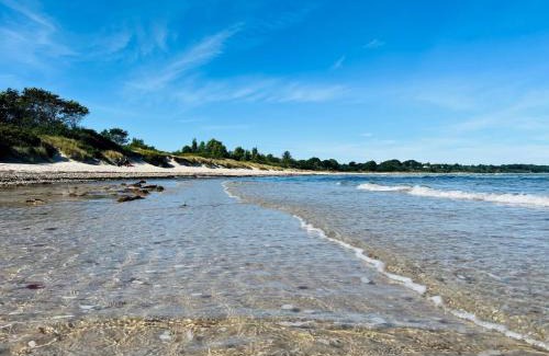 Dronningmolle House | Summer House Close To Nature And Beach