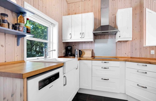 Haarby House | Summer house in beautiful nature in Brunshuse