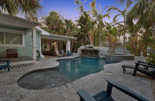 Siesta Key Village House | Summer House