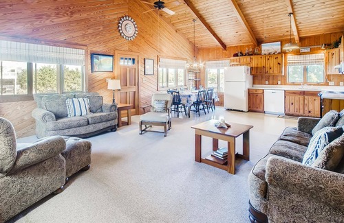 Avon House | SUMMER SAVINGS - Canalfront Dog Friendly Home w/Cmty Pool, Dock, and Cargo Lift