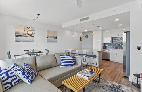 North Trail Condo | Summer Special! 1/1.5 Penthouse at The Strand – Water View