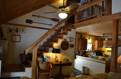 McCaysville Cabin | SUMMER SPECIAL! June/July/Augustn3 nights for the price of 2!nText: 334-750-9666