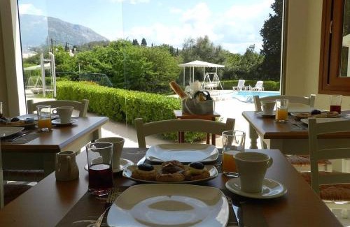 Ipsos Resort | Summer Wine Friendly Resort