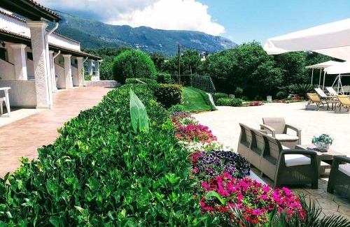Ipsos Resort | Summer Wine Friendly Resort