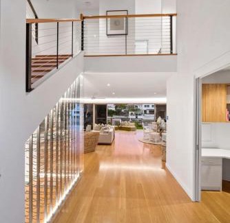 Broadbeach Waters House | Summerland luxury house in Broadbeach Waters